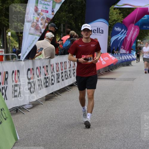 06.09.2026 - CURREX Alsterlauf Strokosch-Dieckow http://msf.ph/oto/10147870 06.09.2026 10:26:39 Ziel 2282, 2283, 3784, 5058 meine-sportfotos.de