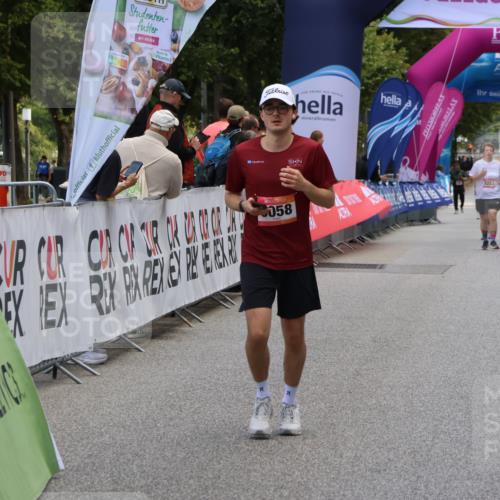 06.09.2026 - CURREX Alsterlauf Strokosch-Dieckow http://msf.ph/oto/10147881 06.09.2026 10:26:39 Ziel 2282, 2283, 3784, 5058 meine-sportfotos.de