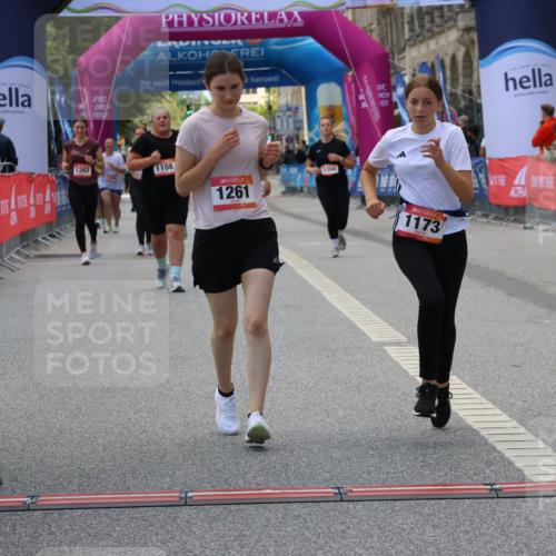 06.09.2026 - CURREX Alsterlauf Strokosch-Dieckow http://msf.ph/oto/10147907 06.09.2026 11:59:28 Ziel 1018, 1038, 1068, 1069, 1173, 1261, 1291 meine-sportfotos.de