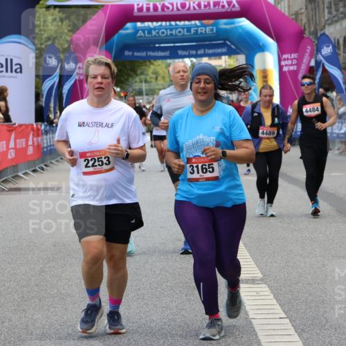 06.09.2026 - CURREX Alsterlauf Strokosch-Dieckow http://msf.ph/oto/10147920 06.09.2026 10:26:52 Ziel 2253, 2790, 2791, 3013, 3165 meine-sportfotos.de