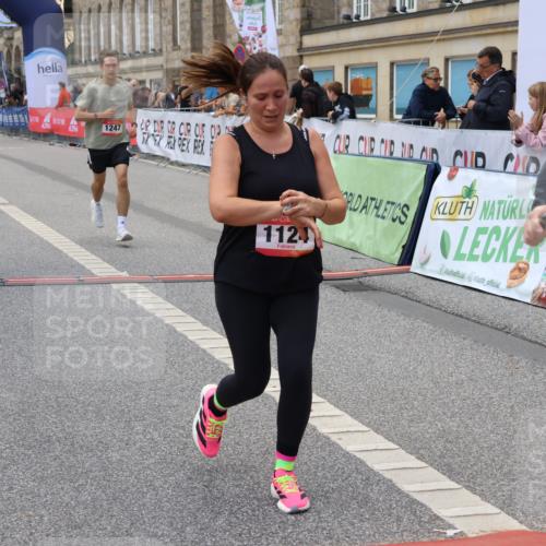 06.09.2026 - CURREX Alsterlauf Strokosch-Dieckow http://msf.ph/oto/10148022 06.09.2026 11:59:55 Ziel 1076, 1098, 1120, 1124, 1192, 1223, 1247, 1275, 1323, 1340, 8139 meine-sportfotos.de