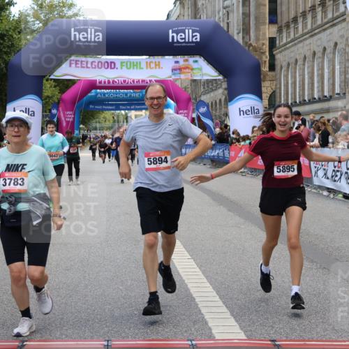 06.09.2026 - CURREX Alsterlauf Strokosch-Dieckow http://msf.ph/oto/10148042 06.09.2026 10:27:19 Ziel 2052, 3783, 5894, 5895 meine-sportfotos.de