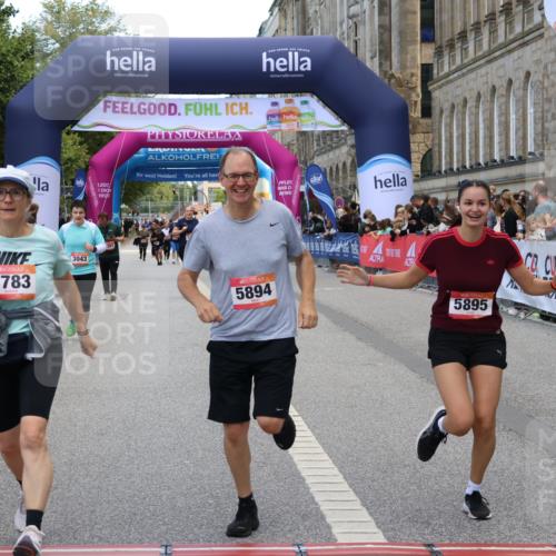 06.09.2026 - CURREX Alsterlauf Strokosch-Dieckow http://msf.ph/oto/10148051 06.09.2026 10:27:19 Ziel 2052, 3783, 5894, 5895 meine-sportfotos.de