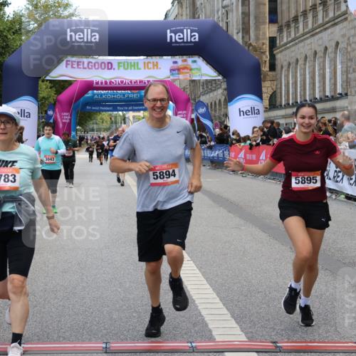 06.09.2026 - CURREX Alsterlauf Strokosch-Dieckow http://msf.ph/oto/10148053 06.09.2026 10:27:20 Ziel 3043, 3783, 5894, 5895 meine-sportfotos.de