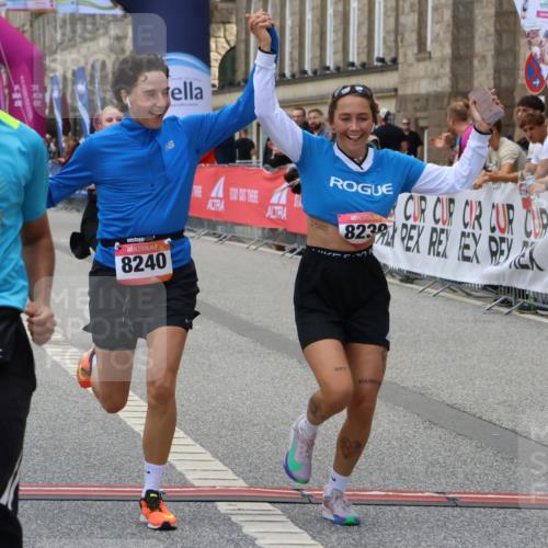 06.09.2026 - CURREX Alsterlauf Strokosch-Dieckow http://msf.ph/oto/10148080 06.09.2026 12:00:10 Ziel 1104, 1276, 1289, 1315, 1322, 8239, 8240 meine-sportfotos.de