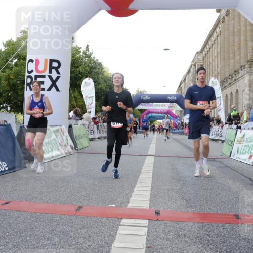 06.09.2026 - CURREX Alsterlauf Yannick Fuchs http://msf.ph/oto/10148108 06.09.2026 09:49:18 Ziel 1045, 2009, 2216, 3383, 3845, 3898, 3940, 4249, 4722, 5331, 5448, 5667, 5784, 5924, 6173, 6415, 8065 meine-sportfotos.de