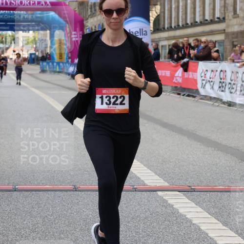 06.09.2026 - CURREX Alsterlauf Strokosch-Dieckow http://msf.ph/oto/10148110 06.09.2026 12:00:15 Ziel 1104, 1276, 1315, 1322, 8239, 8240 meine-sportfotos.de