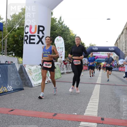 06.09.2026 - CURREX Alsterlauf Yannick Fuchs http://msf.ph/oto/10148174 06.09.2026 09:49:20 Ziel 1045, 2009, 2216, 3383, 3845, 3940, 4249, 4722, 4999, 5331, 5667, 5784, 5924, 6173, 6415, 8065 meine-sportfotos.de
