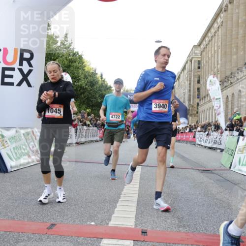06.09.2026 - CURREX Alsterlauf Yannick Fuchs http://msf.ph/oto/10148237 06.09.2026 09:49:23 Ziel 1045, 2216, 3383, 3845, 3940, 4249, 4722, 4999, 5331, 5667, 5784, 6105, 6123, 6173, 6181, 6240, 6415, 8065 meine-sportfotos.de