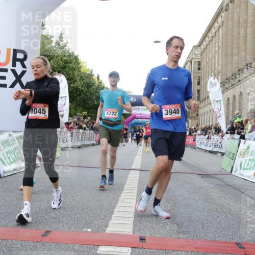06.09.2026 - CURREX Alsterlauf Yannick Fuchs http://msf.ph/oto/10148243 06.09.2026 09:49:23 Ziel 1045, 2216, 3383, 3845, 3940, 4249, 4722, 4999, 5331, 5667, 5784, 6105, 6123, 6173, 6181, 6240, 6415, 8065 meine-sportfotos.de