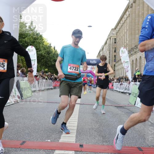 06.09.2026 - CURREX Alsterlauf Yannick Fuchs http://msf.ph/oto/10148266 06.09.2026 09:49:24 Ziel 1045, 2216, 2812, 3246, 3383, 3845, 3940, 4722, 4999, 5331, 5784, 6105, 6123, 6173, 6181, 6240, 8065 meine-sportfotos.de