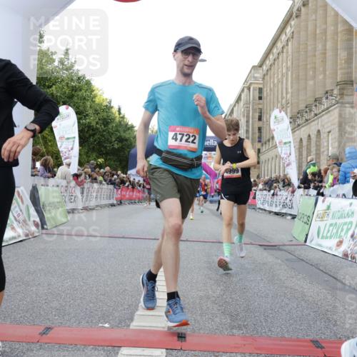 06.09.2026 - CURREX Alsterlauf Yannick Fuchs http://msf.ph/oto/10148271 06.09.2026 09:49:24 Ziel 1045, 2216, 2812, 3246, 3383, 3845, 3940, 4722, 4999, 5331, 5784, 6105, 6123, 6173, 6181, 6240, 8065 meine-sportfotos.de