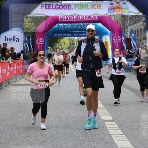 06.09.2026 - CURREX Alsterlauf Strokosch-Dieckow http://msf.ph/oto/10148351 06.09.2026 10:28:43 Ziel 2852, 2853, 3911, 4766, 4799, 4835, 5880 meine-sportfotos.de