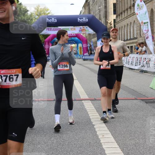 06.09.2026 - CURREX Alsterlauf Strokosch-Dieckow http://msf.ph/oto/10148389 06.09.2026 12:01:51 Ziel 1095, 1284, 1285, 1286, 1288, 1298, 1305, 8042 meine-sportfotos.de