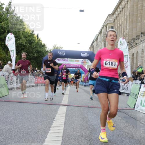 06.09.2026 - CURREX Alsterlauf Yannick Fuchs http://msf.ph/oto/10148390 06.09.2026 09:49:28 Ziel 1045, 2112, 2812, 3033, 3246, 3383, 3940, 4722, 4999, 5605, 5760, 5784, 6105, 6123, 6181, 6240 meine-sportfotos.de