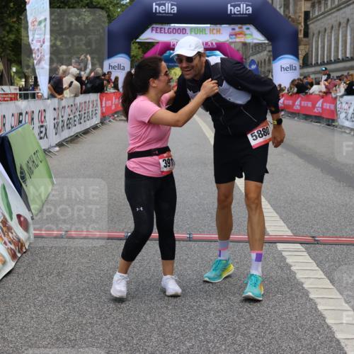 06.09.2026 - CURREX Alsterlauf Strokosch-Dieckow http://msf.ph/oto/10148407 06.09.2026 10:28:49 Ziel 2852, 2853, 3911, 4835, 5158, 5880 meine-sportfotos.de
