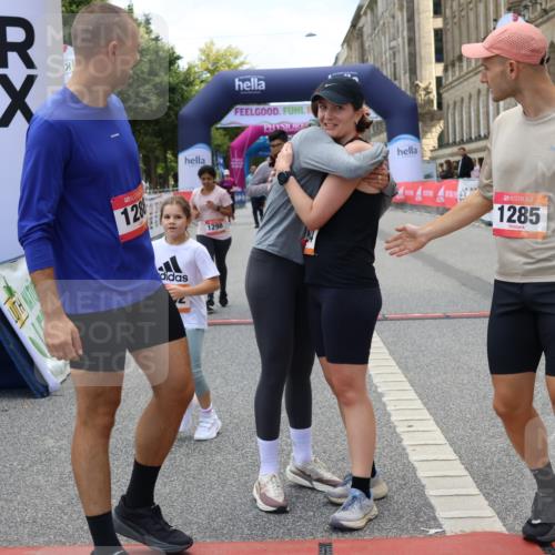 06.09.2026 - CURREX Alsterlauf Strokosch-Dieckow http://msf.ph/oto/10148419 06.09.2026 12:01:55 Ziel 1095, 1284, 1285, 1286, 1288, 1298, 1305, 8042 meine-sportfotos.de
