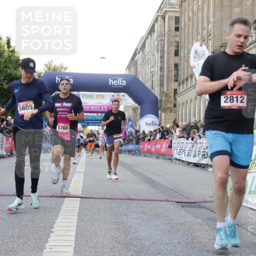 06.09.2026 - CURREX Alsterlauf Yannick Fuchs http://msf.ph/oto/10148427 06.09.2026 09:49:30 Ziel 2112, 2812, 3033, 3246, 4722, 4896, 4999, 5605, 5760, 6105, 6123, 6181, 6240, 8073 meine-sportfotos.de