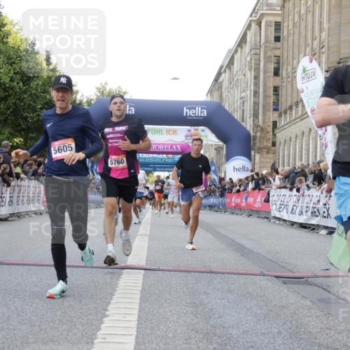 06.09.2026 - CURREX Alsterlauf Yannick Fuchs http://msf.ph/oto/10148433 06.09.2026 09:49:30 Ziel 2112, 2812, 3033, 3246, 4722, 4896, 4999, 5605, 5760, 6105, 6123, 6181, 6240, 8073 meine-sportfotos.de
