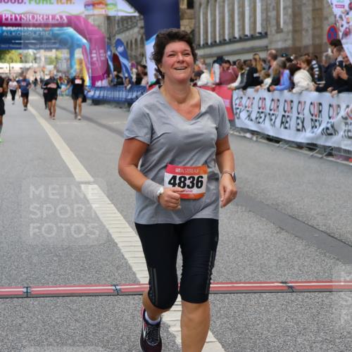 06.09.2026 - CURREX Alsterlauf Strokosch-Dieckow http://msf.ph/oto/10148455 06.09.2026 10:29:06 Ziel 4554, 4555, 4836 meine-sportfotos.de
