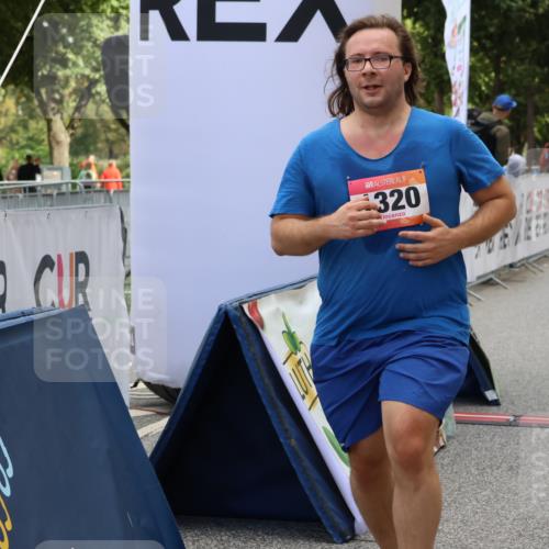 06.09.2026 - CURREX Alsterlauf Strokosch-Dieckow http://msf.ph/oto/10148493 06.09.2026 12:02:29 Ziel 1072, 1320, 1337 meine-sportfotos.de