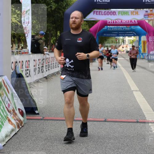 06.09.2026 - CURREX Alsterlauf Strokosch-Dieckow http://msf.ph/oto/10148520 06.09.2026 12:02:43 Ziel 1005, 1017, 1019, 8267 meine-sportfotos.de