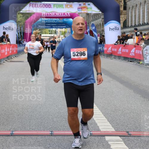 06.09.2026 - CURREX Alsterlauf Strokosch-Dieckow http://msf.ph/oto/10148525 06.09.2026 10:29:29 Ziel 5296, 6249, 6364 meine-sportfotos.de