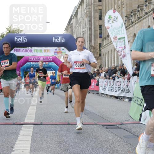 06.09.2026 - CURREX Alsterlauf Yannick Fuchs http://msf.ph/oto/10148537 06.09.2026 09:49:39 Ziel 2112, 2373, 2577, 2961, 3223, 3876, 4240, 4275, 4896, 5175, 5347, 6035, 6358, 6369, 8073, 8234 meine-sportfotos.de