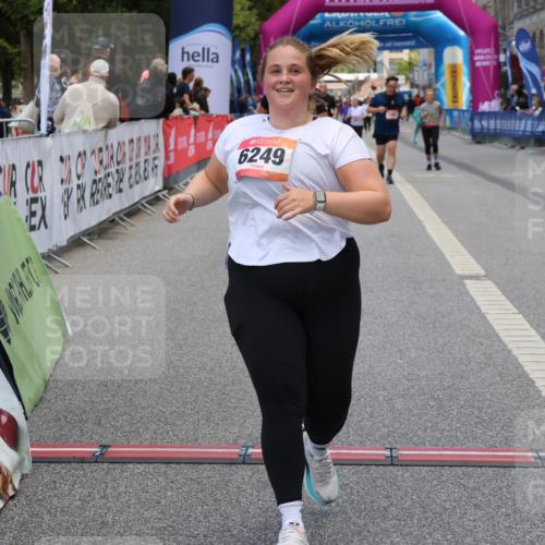 06.09.2026 - CURREX Alsterlauf Strokosch-Dieckow http://msf.ph/oto/10148540 06.09.2026 10:29:34 Ziel 4417, 5296, 6249, 6364 meine-sportfotos.de