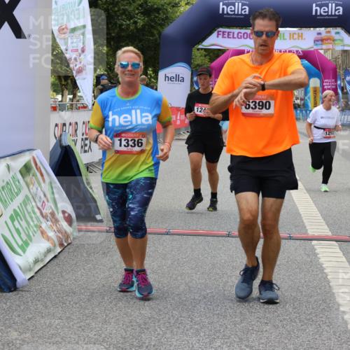 06.09.2026 - CURREX Alsterlauf Strokosch-Dieckow http://msf.ph/oto/10148630 06.09.2026 12:03:10 Ziel 1166, 1167, 1248, 1282, 1292, 1336, 6390, 8103 meine-sportfotos.de