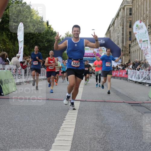 06.09.2026 - CURREX Alsterlauf Yannick Fuchs http://msf.ph/oto/10148656 06.09.2026 09:49:45 Ziel 2180, 2577, 2609, 2870, 2961, 3063, 3113, 3223, 3368, 4112, 4212, 4240, 5175, 5347, 5902, 6035, 6323, 6369, 8234, 8337 meine-sportfotos.de