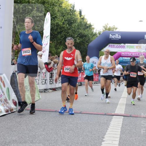 06.09.2026 - CURREX Alsterlauf Yannick Fuchs http://msf.ph/oto/10148701 06.09.2026 09:49:46 Ziel 2180, 2609, 2870, 2961, 3063, 3113, 3223, 3368, 4112, 4212, 4240, 5175, 5347, 5902, 6035, 6323, 6369, 8234, 8337 meine-sportfotos.de