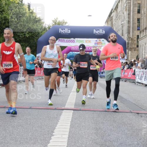 06.09.2026 - CURREX Alsterlauf Yannick Fuchs http://msf.ph/oto/10148712 06.09.2026 09:49:47 Ziel 2180, 2609, 2870, 2961, 3063, 3113, 3223, 3368, 4112, 4212, 5175, 5347, 5902, 6323, 8234, 8337 meine-sportfotos.de