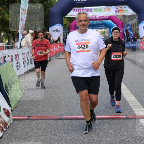 06.09.2026 - CURREX Alsterlauf Strokosch-Dieckow http://msf.ph/oto/10148812 06.09.2026 10:31:05 Ziel 2039, 2409, 4420, 4773 meine-sportfotos.de