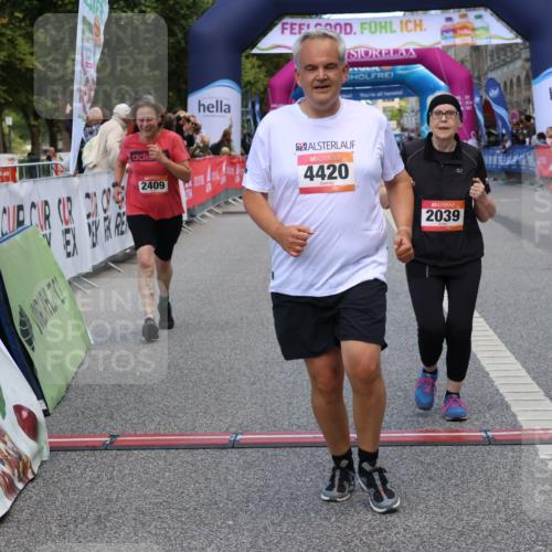 06.09.2026 - CURREX Alsterlauf Strokosch-Dieckow http://msf.ph/oto/10148818 06.09.2026 10:31:05 Ziel 2039, 2409, 4420, 4773 meine-sportfotos.de