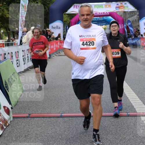 06.09.2026 - CURREX Alsterlauf Strokosch-Dieckow http://msf.ph/oto/10148825 06.09.2026 10:31:05 Ziel 2039, 2409, 4420, 4773 meine-sportfotos.de