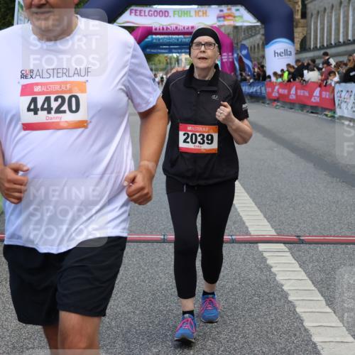 06.09.2026 - CURREX Alsterlauf Strokosch-Dieckow http://msf.ph/oto/10148827 06.09.2026 10:31:07 Ziel 2039, 2409, 4420, 4773 meine-sportfotos.de