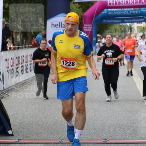 06.09.2026 - CURREX Alsterlauf Strokosch-Dieckow http://msf.ph/oto/10148838 06.09.2026 12:04:18 Ziel 1046, 1071, 1171, 1172, 1187, 1228, 1229, 1307 meine-sportfotos.de