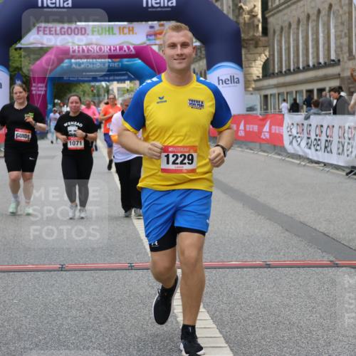06.09.2026 - CURREX Alsterlauf Strokosch-Dieckow http://msf.ph/oto/10148846 06.09.2026 12:04:19 Ziel 1046, 1071, 1171, 1187, 1228, 1229, 1241, 1307 meine-sportfotos.de