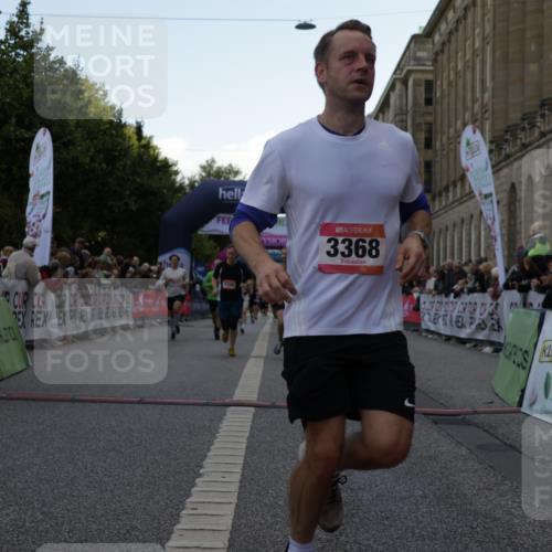 06.09.2026 - CURREX Alsterlauf Yannick Fuchs http://msf.ph/oto/10148848 06.09.2026 09:49:52 Ziel 2180, 2609, 2870, 3063, 3113, 3368, 4112, 4161, 4212, 4428, 4532, 4932, 4954, 5346, 5902, 6010, 6323, 8337 meine-sportfotos.de
