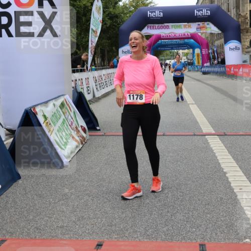 06.09.2026 - CURREX Alsterlauf Strokosch-Dieckow http://msf.ph/oto/10148879 06.09.2026 12:04:27 Ziel 1046, 1071, 1158, 1174, 1178, 1241, 1307 meine-sportfotos.de