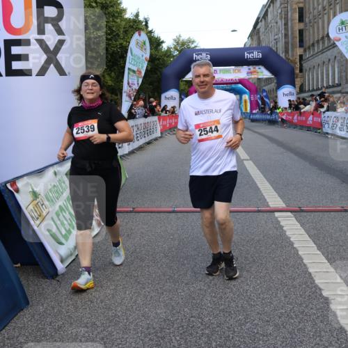 06.09.2026 - CURREX Alsterlauf Strokosch-Dieckow http://msf.ph/oto/10148953 06.09.2026 10:32:15 Ziel 2539, 2544, 2906, 3329, 4723 meine-sportfotos.de