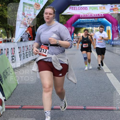 06.09.2026 - CURREX Alsterlauf Strokosch-Dieckow http://msf.ph/oto/10148961 06.09.2026 10:32:22 Ziel 2212, 4002, 5857 meine-sportfotos.de