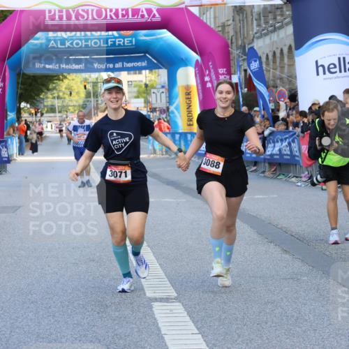 06.09.2026 - CURREX Alsterlauf Strokosch-Dieckow http://msf.ph/oto/10149074 06.09.2026 10:34:20 Ziel 3071, 3088 meine-sportfotos.de