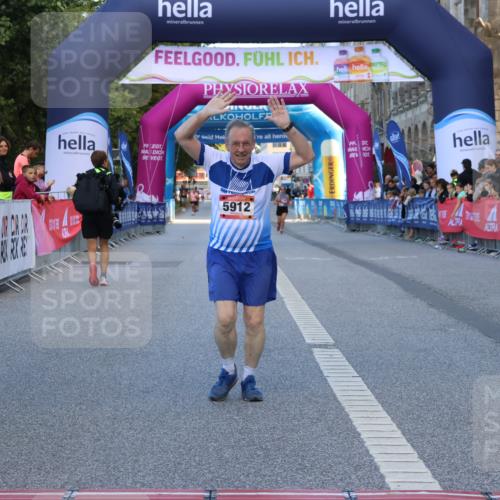 06.09.2026 - CURREX Alsterlauf Strokosch-Dieckow http://msf.ph/oto/10149087 06.09.2026 10:34:37 Ziel 5912 meine-sportfotos.de