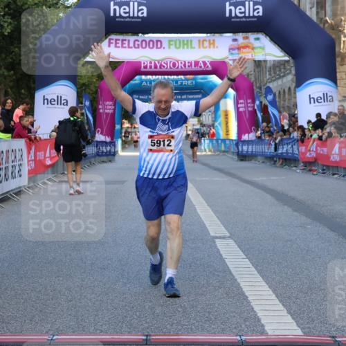 06.09.2026 - CURREX Alsterlauf Strokosch-Dieckow http://msf.ph/oto/10149098 06.09.2026 10:34:38 Ziel 5912 meine-sportfotos.de