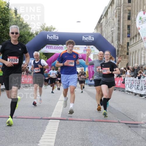 06.09.2026 - CURREX Alsterlauf Yannick Fuchs http://msf.ph/oto/10149123 06.09.2026 09:50:07 Ziel 2020, 2094, 2639, 2814, 2823, 3492, 3739, 4083, 4105, 4393, 5316, 5628, 5744, 5834, 6157, 6428 meine-sportfotos.de