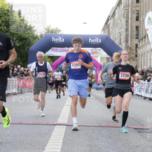 06.09.2026 - CURREX Alsterlauf Yannick Fuchs http://msf.ph/oto/10149133 06.09.2026 09:50:08 Ziel 2020, 2639, 3739, 4083, 4101, 4105, 4393, 4435, 5316, 5628, 5744, 5834, 6157, 6428 meine-sportfotos.de