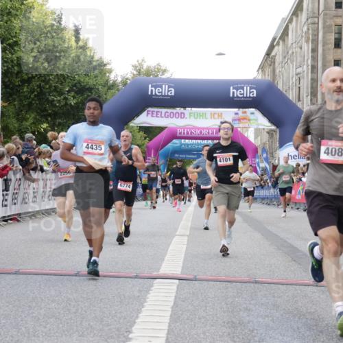 06.09.2026 - CURREX Alsterlauf Yannick Fuchs http://msf.ph/oto/10149219 06.09.2026 09:50:12 Ziel 2020, 2256, 2639, 3739, 4083, 4101, 4393, 4435, 5191, 5316, 5834, 5981, 6077, 6274, 6428 meine-sportfotos.de