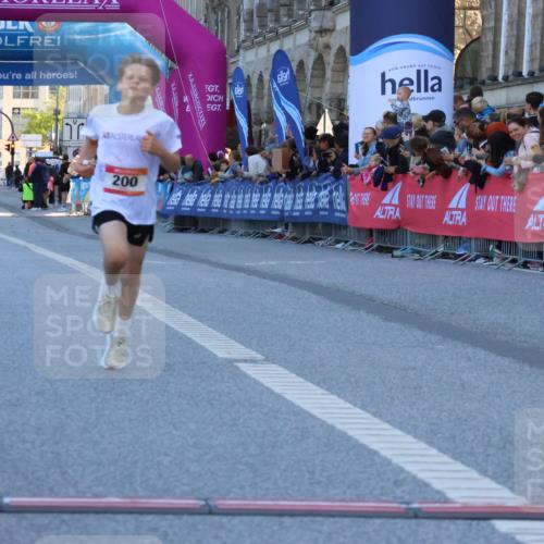 06.09.2026 - CURREX Alsterlauf Strokosch-Dieckow http://msf.ph/oto/10149224 06.09.2026 10:52:20 Ziel 200, 252, 301, 8339 meine-sportfotos.de
